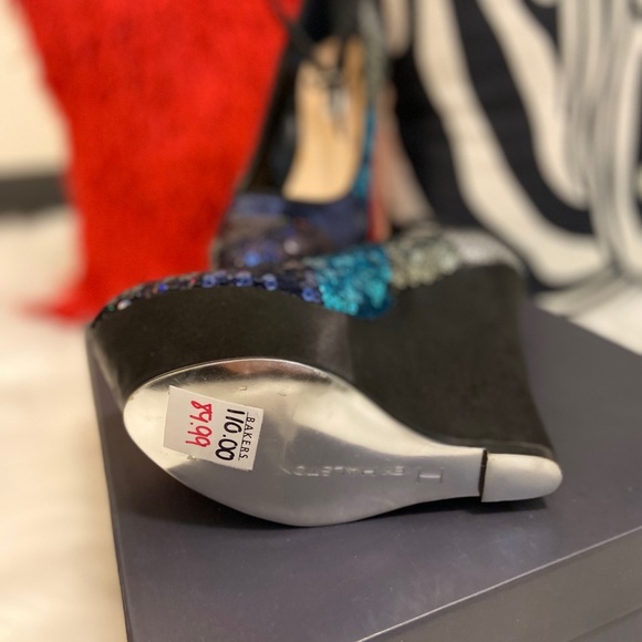 Shoe - Picture 2 of 4